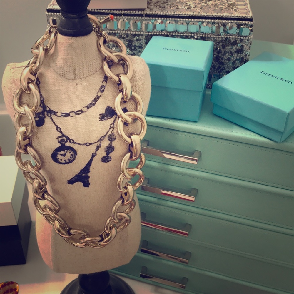 Banana Republic necklace